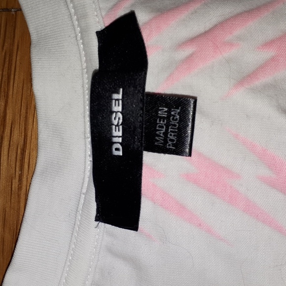 Diesel "future" white t-shirt with neon pink lightening spine sz small - Picture 4 of 10